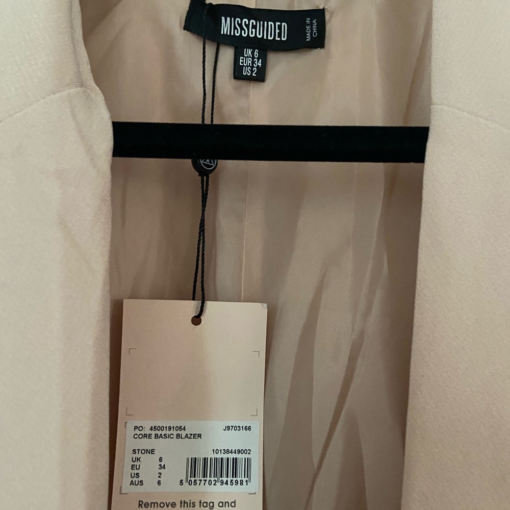 Missguided Core Basic Blazer - Picture 2 of 3